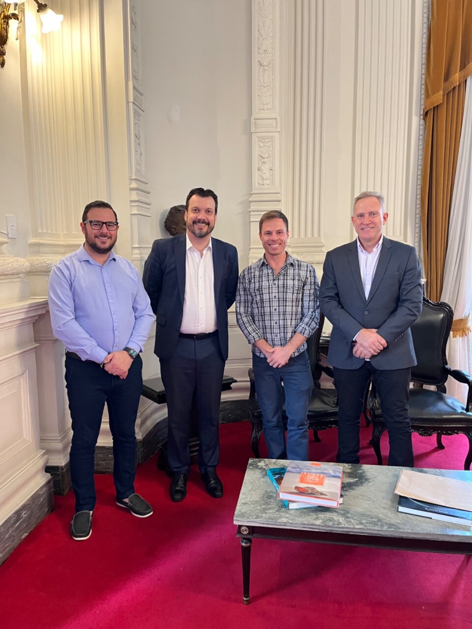 Deputado Mateus Wesp, Secretário Artur Lemos Jr, assessor de gabinete João Pedro e Prefeito Gelson