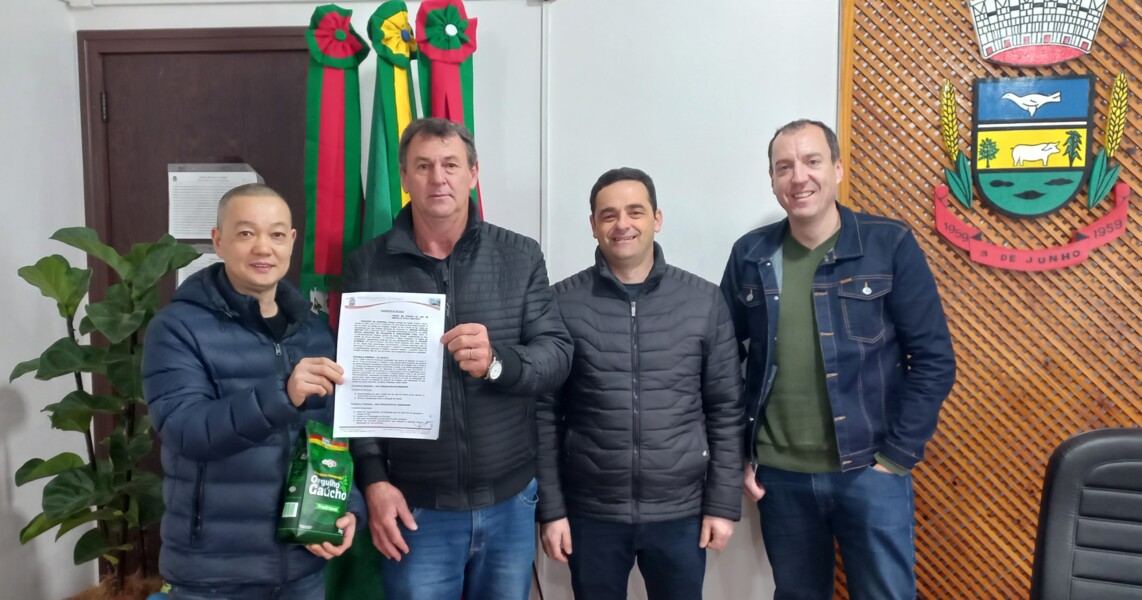 Jianwu Xu, Moacir Grethe, Volmar Sturmer e Guilherme Steffen