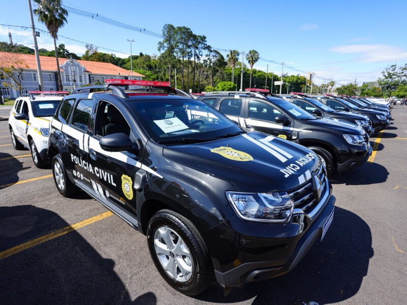 A Polícia Civil recebeu 29 viaturas SUV semiblindadas - Foto: Grégori Bertó / Palácio Piratini