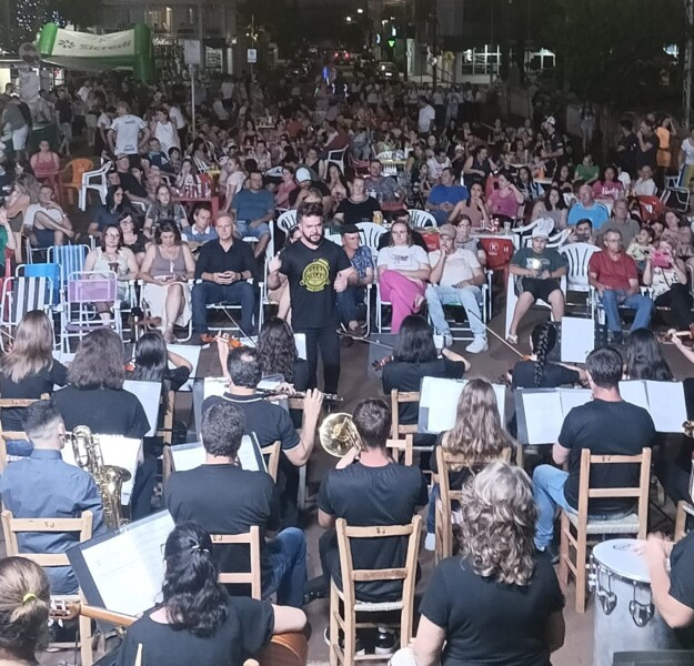 Apresentação da Orquestra Diexland79