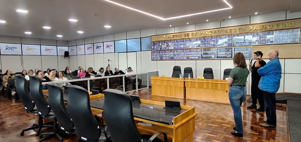 municipio-participa-de-encontro-sobre-a-rede-bem-cuidar-e-programa-60